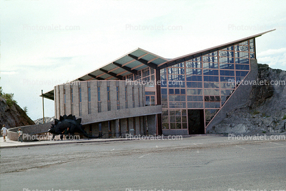 Stegosaurus, Quarry Visitor Center, Dinosaur Quarry building