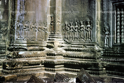 Bas-relief, Temple