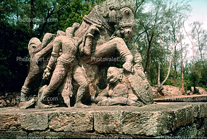 Statue of a war horse at the ancient Surya Hindu Temple, Carving, Sun Temple, Konarak, Orissa, 1950s