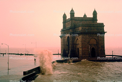 Gateway to India, High Tide, 1950s