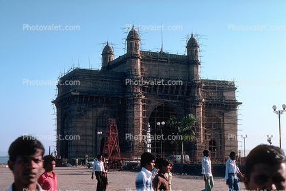 Scaffolding around India Gate, Mumbai