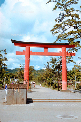 Torii Gate, Kamakura