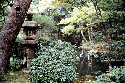 Gardens, stone lantern, Temple