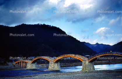 Kintai Bridge, Nishiki River, Kikkou Park, Iwakuni, Yamaguchi Prefecture, Japan, Wooden Arch Bridge