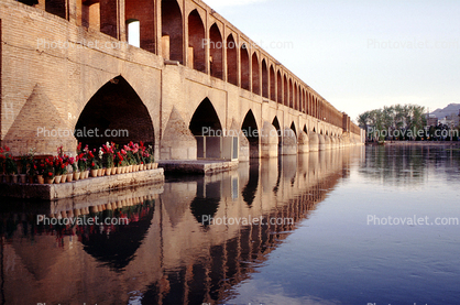 Flowers, Water, Reflection, Esfaha, Bridge-of-33-arches, Zayandeh River, Isfahan