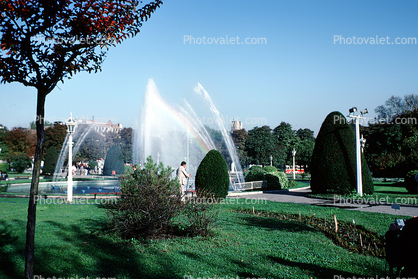 Plaza, Water Fountain, aquatics, Gardens