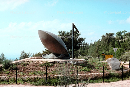 Memorial to the Challenger, Space Shuttle, Judea