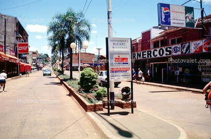 Road, Cars, Puerto Iguazu