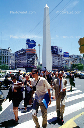 Crosswalk, Obelisco de Buenos Aires, Obelisk, Street, Landmark, Plaza de la Rep?blica, (Republic Square), Buenos Aires