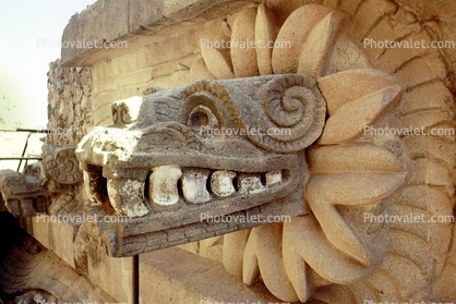 statue, statuary, gargoyle dragon creature, teeth, art, artform, Teotihuacan