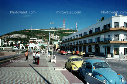 Cars, automobile, vehicles, Volkswagen Beetle, Mazatlan, Sinaloa, October 1976, 1970s