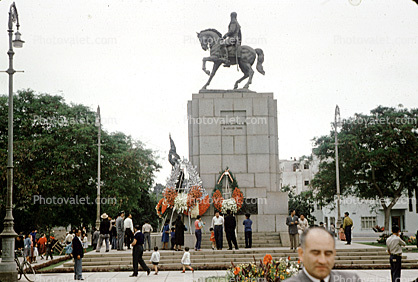 Lima, Statue, Horse