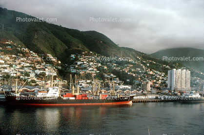 Docks, harbor, hillside, homes, waterfront, Dock, buildings, hills, mountains, city, La Guaira, Maiquetia, Venezuela