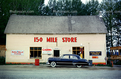 150 Mile Store, motel, Oldsmobile Car, two-door sedan, Roadhouse, building, landmark, 1950s