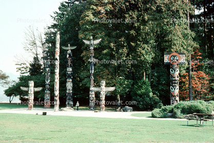 Totem Poles, Queem Elizabeth Park, Vancouver