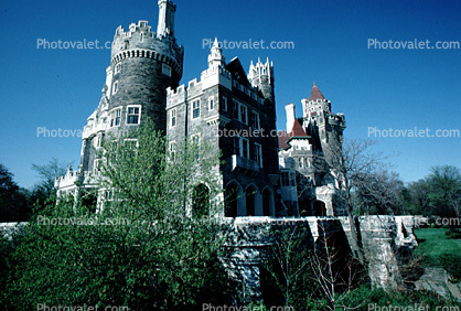 Casa Loma, Gothic Revival style, Mansion, uptown Toronto, Castle