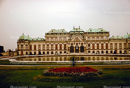 Pond, Flowers, Garden, Baroque palace, Belvedere Palace, Vienna, landmark, 1950s