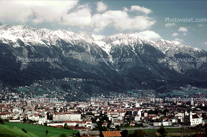 Valley, Mountains, City, Town, Alps, buildings, homes, houses, Innsbruck