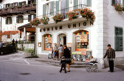 baby carriage, Konsum Union, Building, Balcony, flowers, Saint Bartholomew