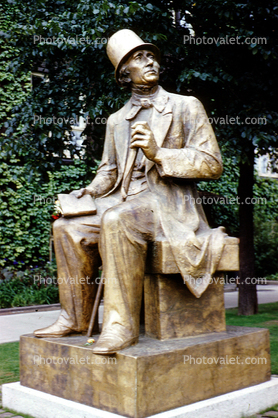 Hans Christian Andersen, statue, statuary, Boy, male, guy, masculine, person, art, artform, Copenhagen