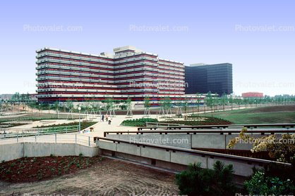 Bodeka, building, June 1977