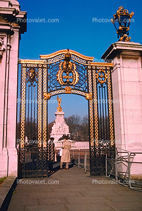 Gate, Buckingham Palace, 1950s