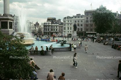Water Fountain, aquatics, Town Square, buildings