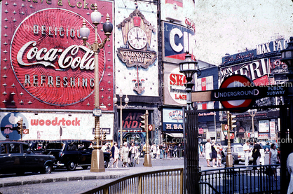 Piccadilly Circus, woodstock