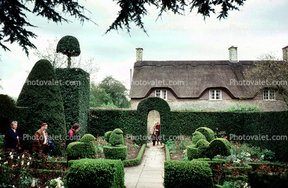 Hidcote Bartrim, groomed gardens, cottage, near Chipping Campden, Gloucestershire, England