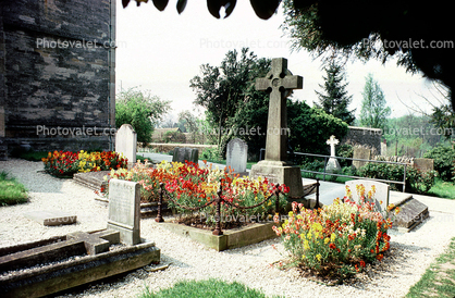 Graves, Gravesite, garden, flowers, Bladon, Scotland