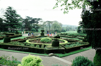 Gardens, Immaculate, Warwick Castle, Warwickshire, England