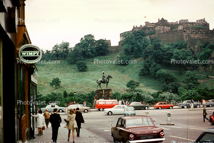 Horse Statue, Sidewalk, Wimpy Hamburger, Hill, Castle, Trees, Palace, Cars, Scotland