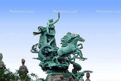 Quadriga Statue, Chariot, Horses, Bronze