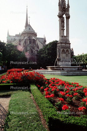 Square Jean XXIII, Garden, Flowers, statue