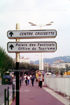 Centre Croisette, Sign, Signage, Waterfront, Sidewalk