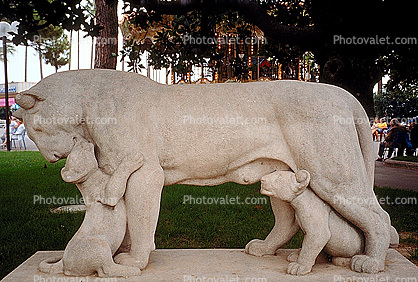 Lion, Cub, Suckling, Sculpture, Statue