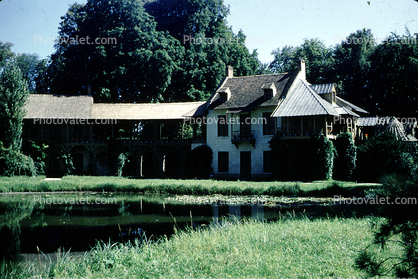 Le Haneau, Pond, Building, Home