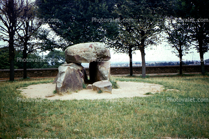 Megalith, Meudon, Dolmen