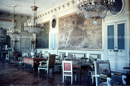 Dining Tables, Chairs, Chandelier, Interior, Inside, Palace, Parquet Floor