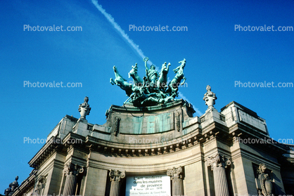 Quadriga statue, Grand Palais, horses, May 1978