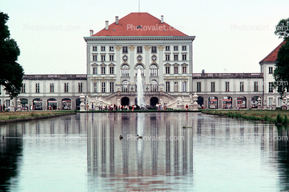 Pond, lake, water fountain, Nymphenburg castle, Schlo? Nymphenberg, Munich