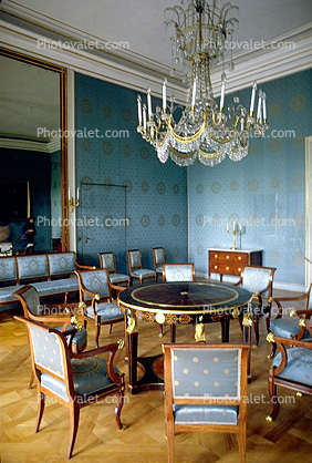 Parquet floor, Queens bedroom, Chairs, Table, Chandelier, Nymphenburg Castle, Schlo? Nymphenberg, Munich