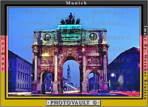 Siegestor (Victory Gate) or Victory Arch, Munich, Twilight, Dusk, Dawn