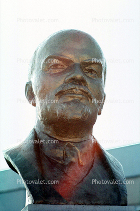 bust of vladimir lenin, Berlin, statue