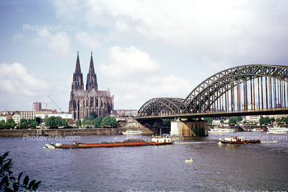 Cathedral, Arch Bridge, K?ln, Cologne, Rhine River, (Rhein), North Rhine-Westphalia