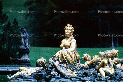 Golden Leaf Statue, Woman sitting, Linderhof Palace, Schloss, Museum, Ettal, Bavaria