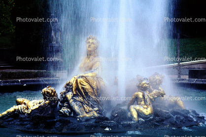 Golden Leaf Statue, Woman sitting in the falling water, Fountain, spray, Linderhof Palace, Schloss, Museum, Ettal, Bavaria