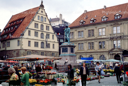 Shoppers, Farmers Market, Statue, Stuttgart, landmark