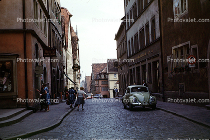 Cobblestone Street, Volkswagen Bug, Rudesheim