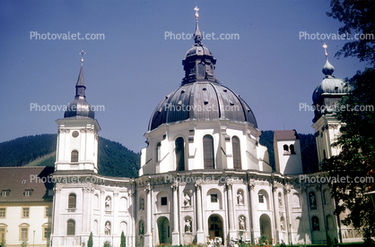 Ettal Abbey, (Kloster Ettal), gothic, Benedictine monastery, Ettal Monastery, Dome, landmark building, Garmisch-Partenkirchen, Bavaria 